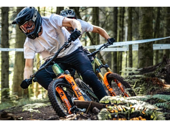 MOUSTACHE SAMEDI 29 GAME 160.9 RACE • 750 WH