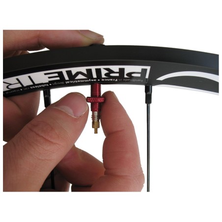 VAR LOT 2 VALVES ALU TUBELESS 35MM